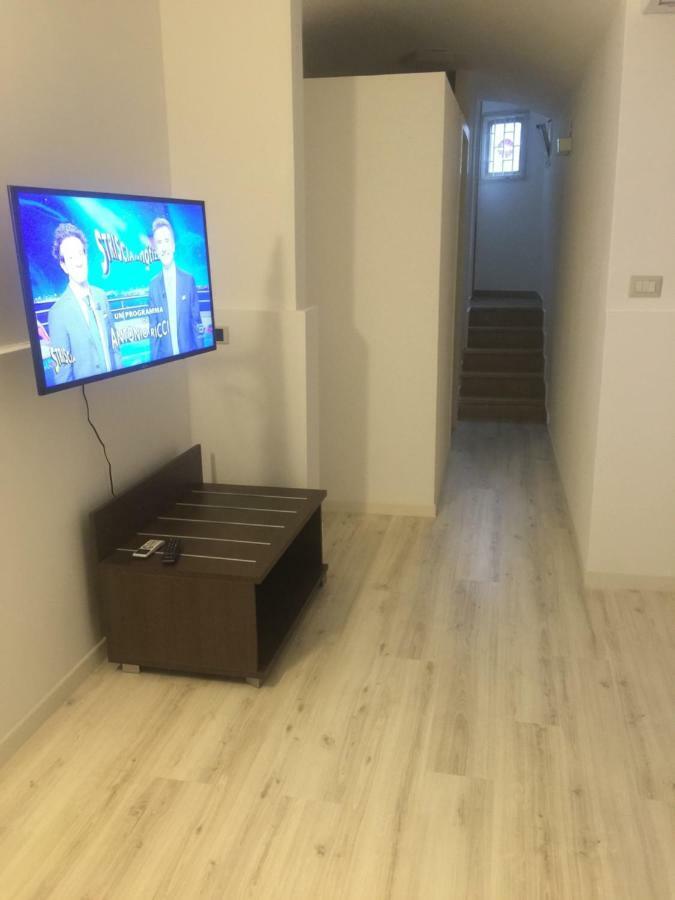 Stairway To Heaven Apartment Bari Bagian luar foto